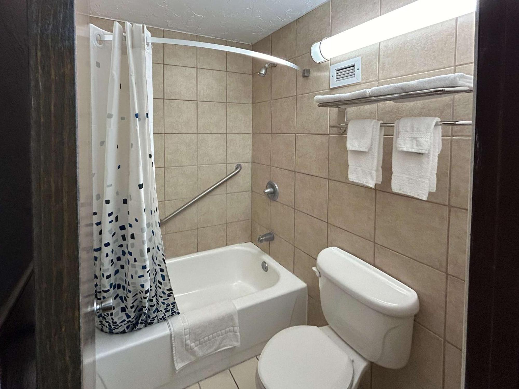 Motel 6 Ada Ok 外观 照片